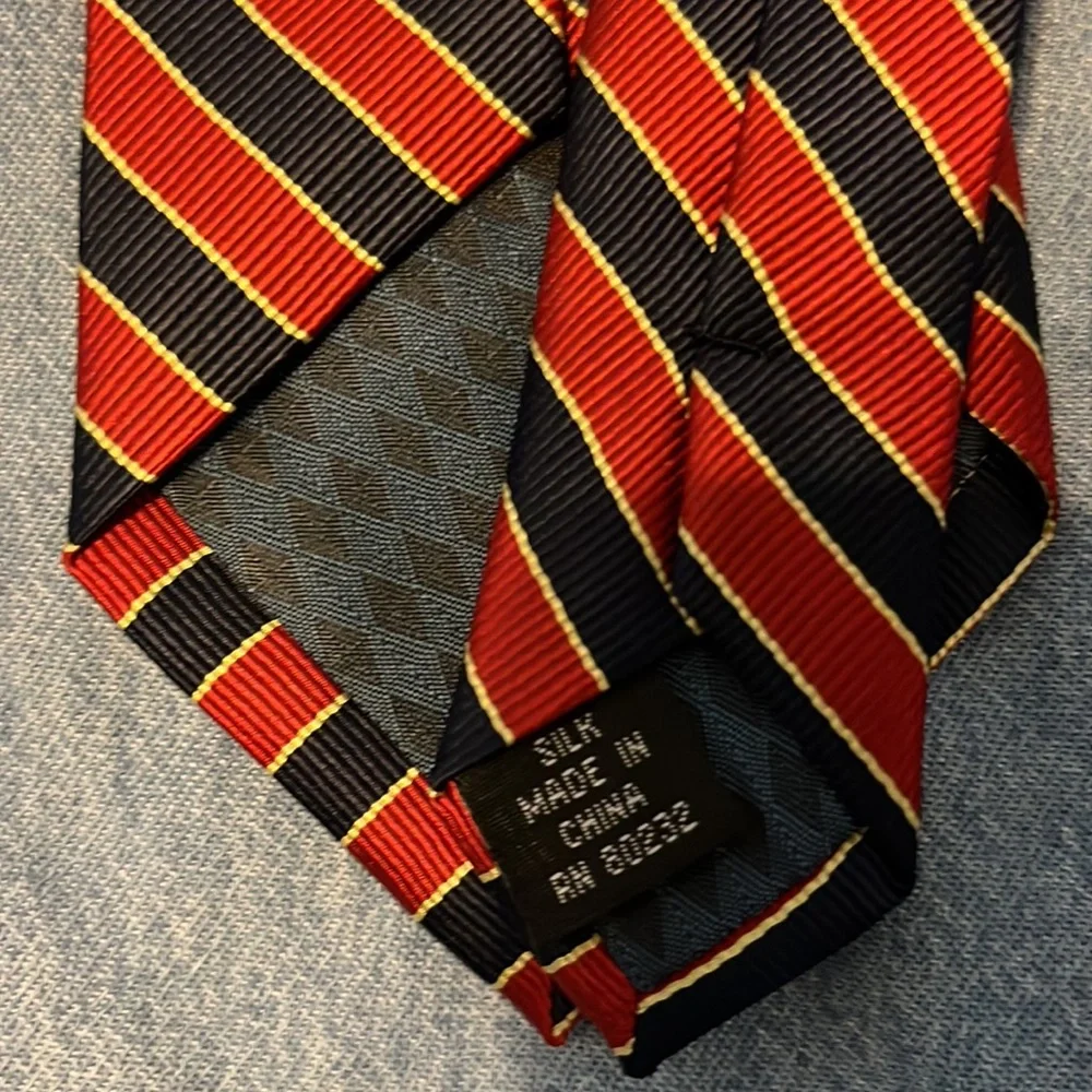 Club Room Boy’s Tie